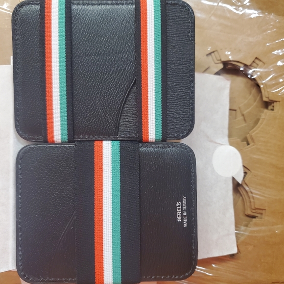 Serel's Magic X Wallet - Picture 10 of 12